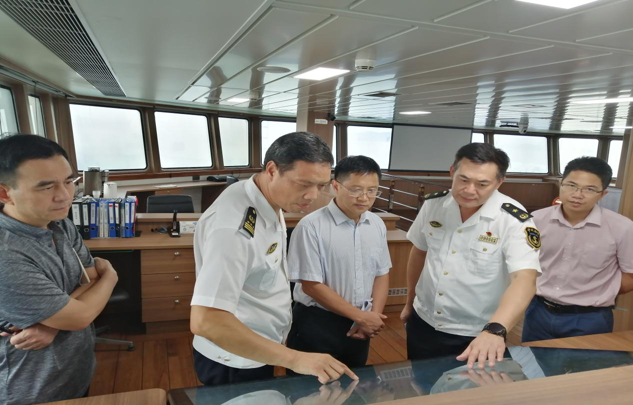 省能源局党组成员、副局长刘文胜同志带队对广东沿海水域开展海上风电联合巡航