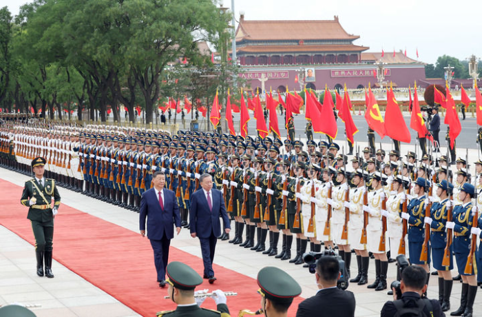 习近平同越共中央总书记、国家主席苏林会谈.jpg