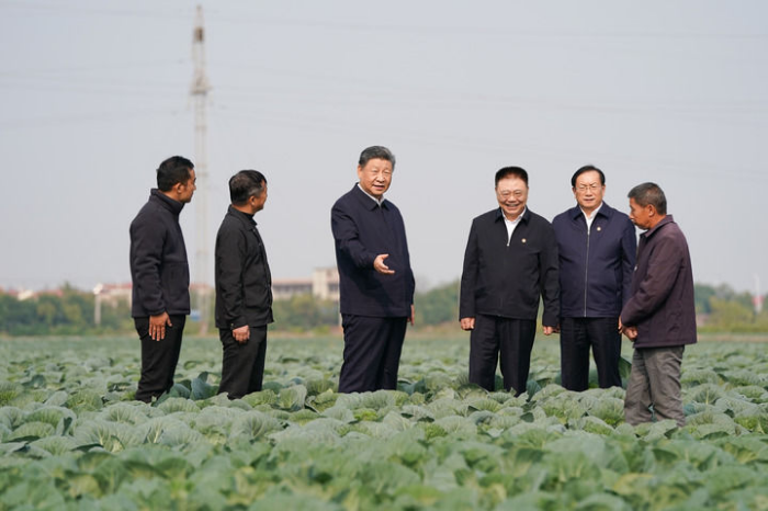 习近平在湖北考察时强调 鼓足干劲奋发进取 久久为功善作善成 奋力谱写中国式现代化湖北篇章.jpg